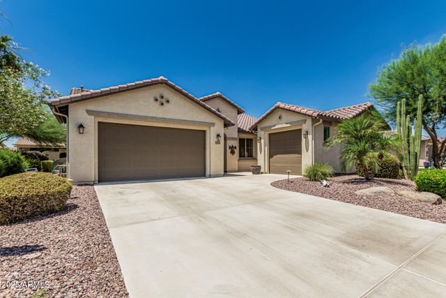 5261 N ARROWHEAD Drive, Eloy, AZ 85131