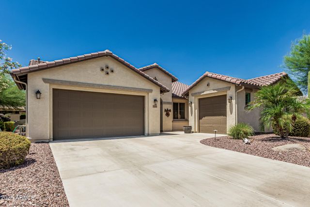 5261 N ARROWHEAD Drive, Eloy, AZ 85131