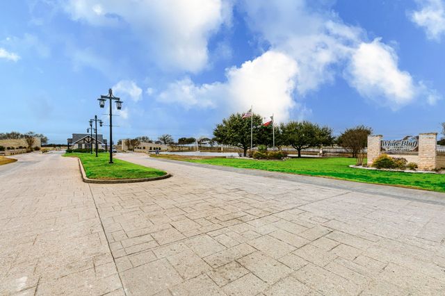 17132 Trailwood Drive, Whitney, TX 76692