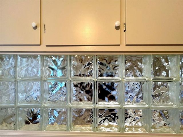 1348 Engel Road, Lawrence, KS 66044