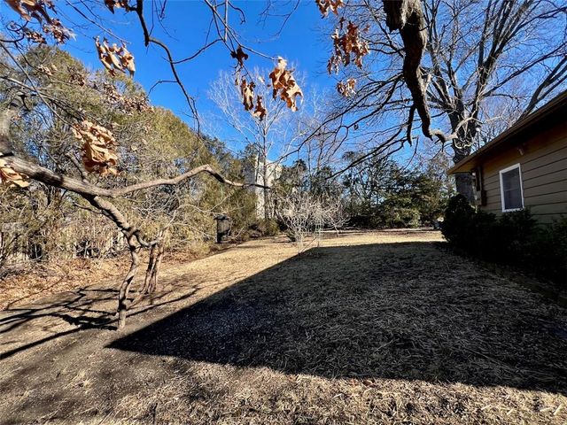 1348 Engel Road, Lawrence, KS 66044