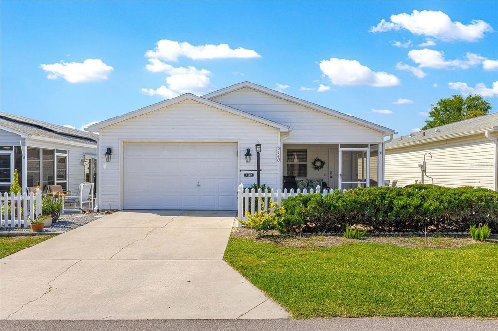 2140 ESTEVEZ DRIVE, Lady Lake, FL 32159