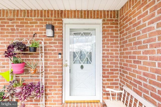 2238 HARNEY RD, Littlestown, PA 17340