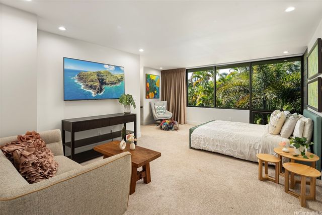 4366 Royal Place, Honolulu, HI 96816