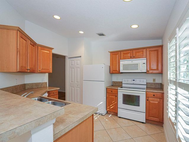 4625 55th Street, Vero Beach, FL 32967