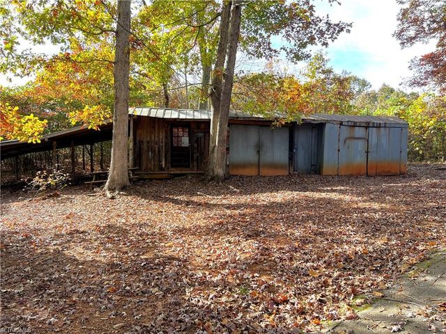 8516 Hudson-James Road, Summerfield, NC 27358