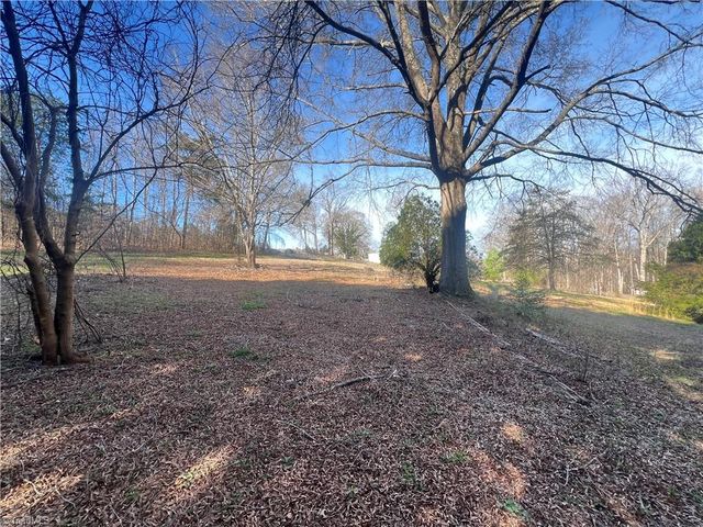 8516 Hudson-James Road, Summerfield, NC 27358