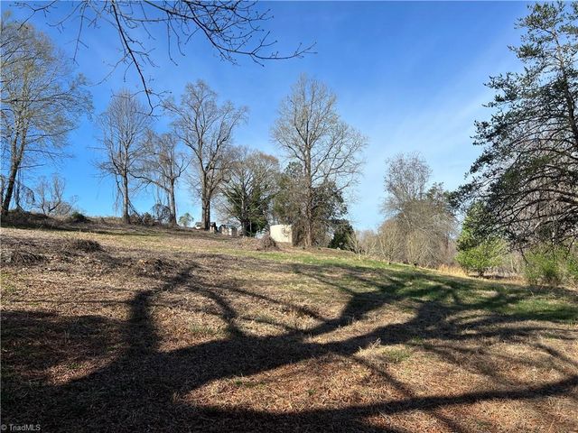 8516 Hudson-James Road, Summerfield, NC 27358