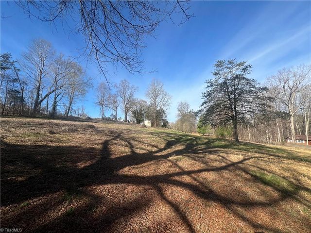 8516 Hudson-James Road, Summerfield, NC 27358