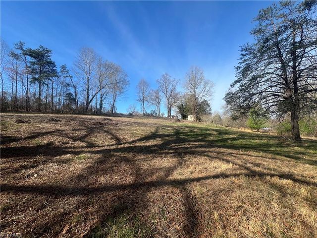8516 Hudson-James Road, Summerfield, NC 27358