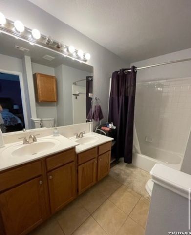 75 Rainy, San Antonio, TX 78240