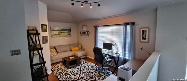 75 Rainy, San Antonio, TX 78240