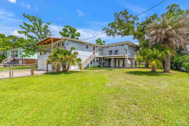 14101 Gorham Rd, Pensacola, FL 32507