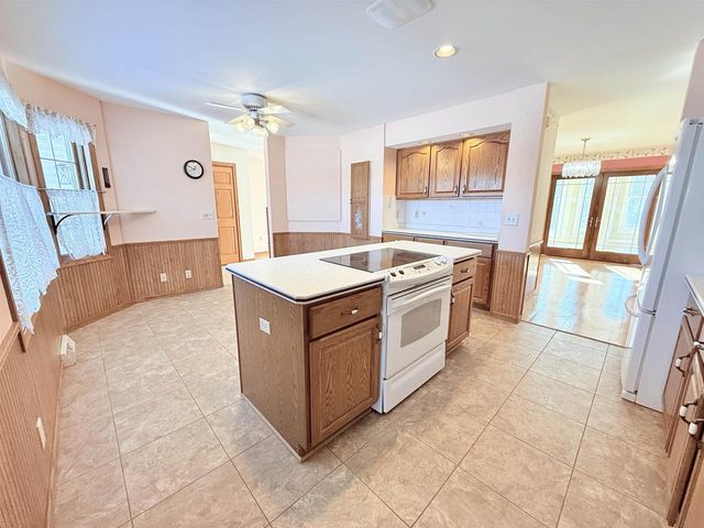 W6178 WESTLAKE COURT, Fond Du Lac, WI 54937