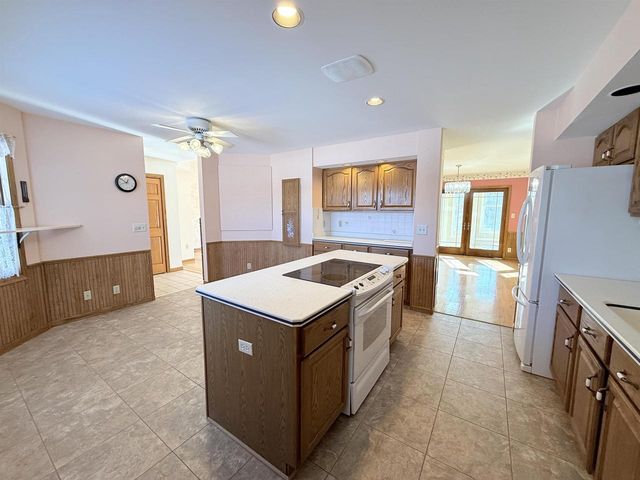 W6178 WESTLAKE COURT, Fond Du Lac, WI 54937