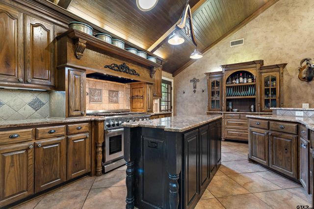 19678 C R 4125, Lindale, TX 75771