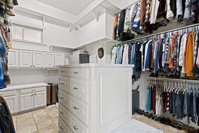 19678 C R 4125, Lindale, TX 75771