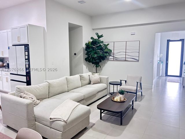 14435 SW 13th Ter, Miami, FL 33184