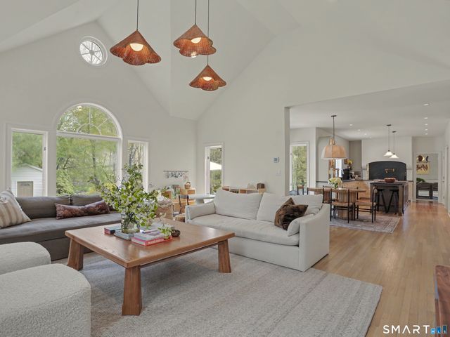 48 North Meadows Lane, Stamford, CT 06903