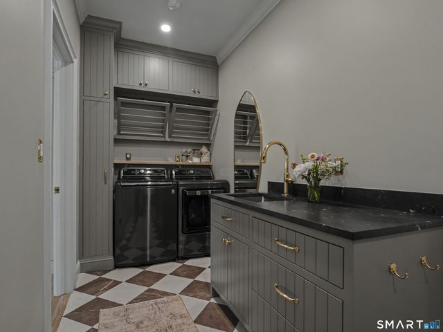 48 North Meadows Lane, Stamford, CT 06903