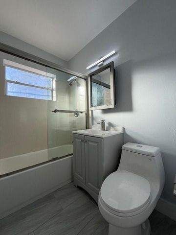 1966 NE 177, North Miami Beach, FL 33162