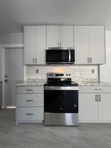 1966 NE 177, North Miami Beach, FL 33162