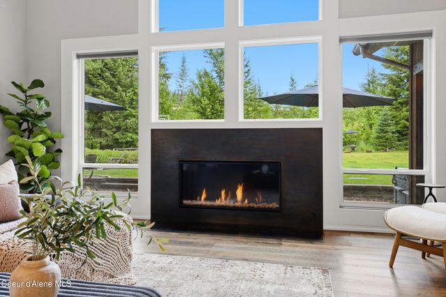 2697 S Espinazo Dr, Coeur D'alene, ID 83814