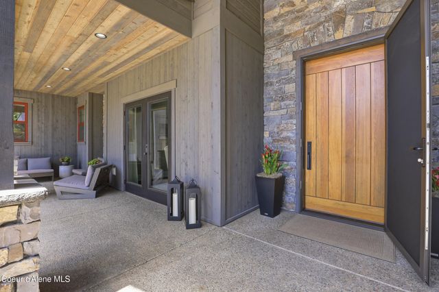 2697 S Espinazo Dr, Coeur D'alene, ID 83814