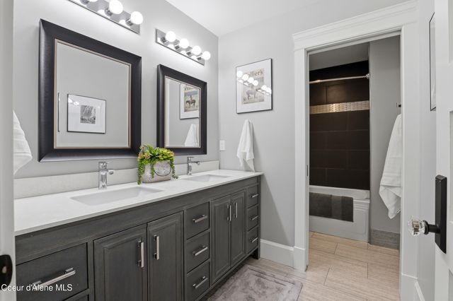 2697 S Espinazo Dr, Coeur D'alene, ID 83814