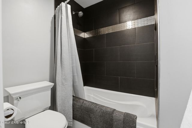 2697 S Espinazo Dr, Coeur D'alene, ID 83814