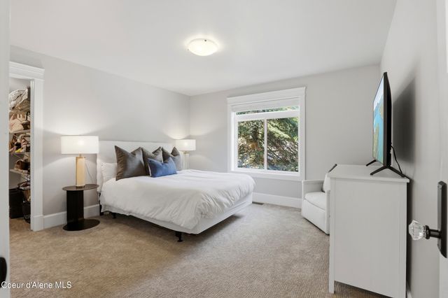 2697 S Espinazo Dr, Coeur D'alene, ID 83814