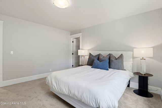 2697 S Espinazo Dr, Coeur D'alene, ID 83814