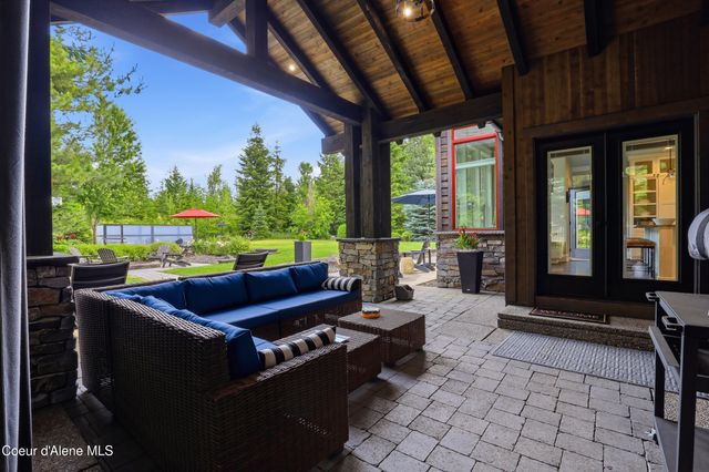 2697 S Espinazo Dr, Coeur D'alene, ID 83814