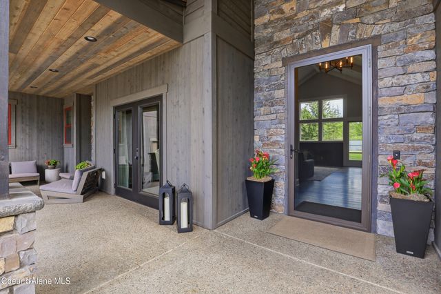 2697 S Espinazo Dr, Coeur D'alene, ID 83814