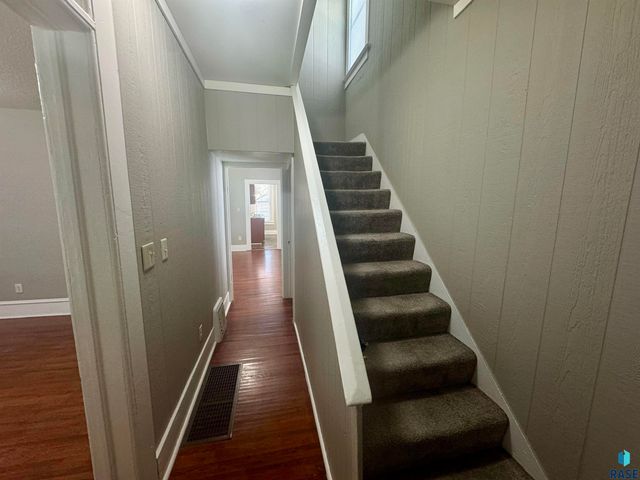 413 S Walts Ave Avenue, Sioux Falls, SD 57104