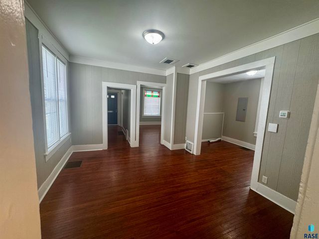 413 S Walts Ave Avenue, Sioux Falls, SD 57104