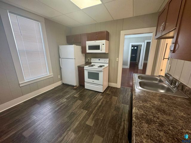 413 S Walts Ave Avenue, Sioux Falls, SD 57104