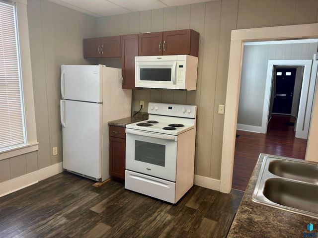 413 S Walts Ave Avenue, Sioux Falls, SD 57104