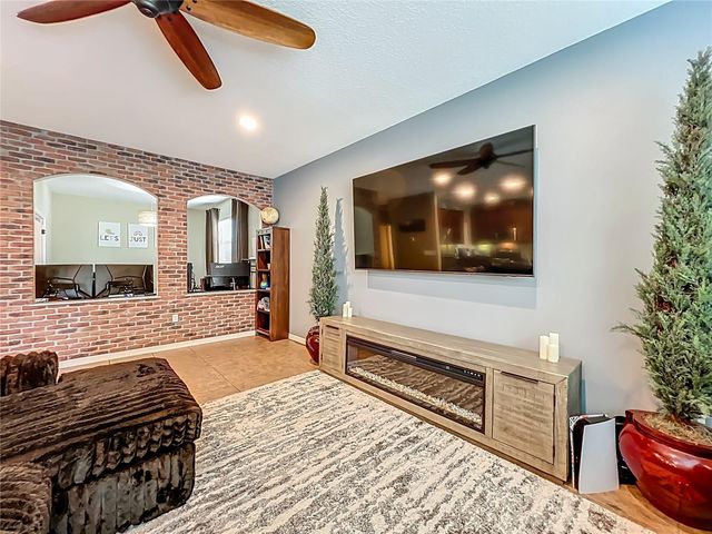 10110 ARMANDO CIRCLE, Orlando, FL 32825