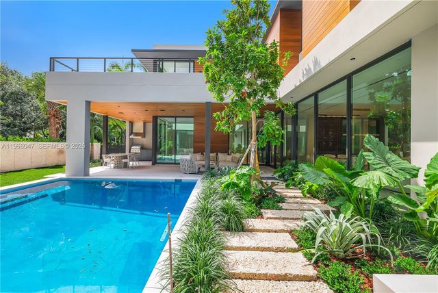 2497 Abaco Avenue, Miami, FL 33133