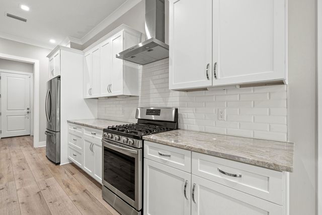 305 Sweet Basil Lane, Niceville, FL 32578