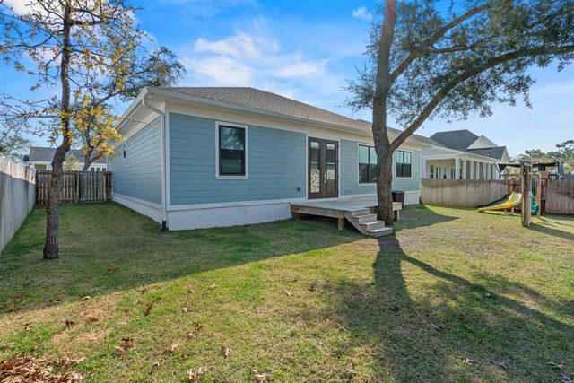 305 Sweet Basil Lane, Niceville, FL 32578