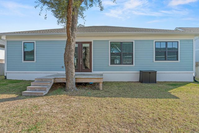 305 Sweet Basil Lane, Niceville, FL 32578