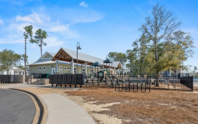 305 Sweet Basil Lane, Niceville, FL 32578