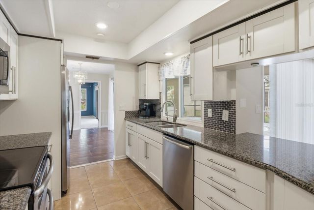 7 SYCAMORE CIRCLE, Homosassa, FL 34446