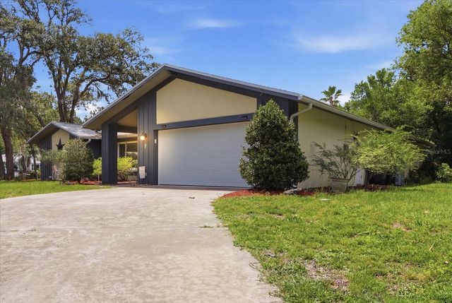 7 SYCAMORE CIRCLE, Homosassa, FL 34446
