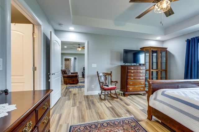 106 Blaine Ln, Summertown, TN 38483