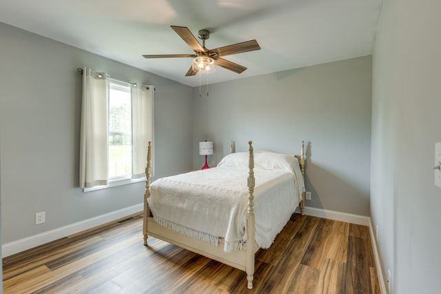 106 Blaine Ln, Summertown, TN 38483