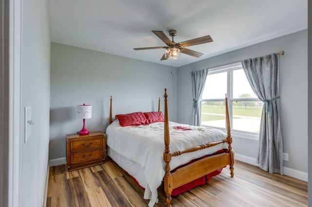 106 Blaine Ln, Summertown, TN 38483