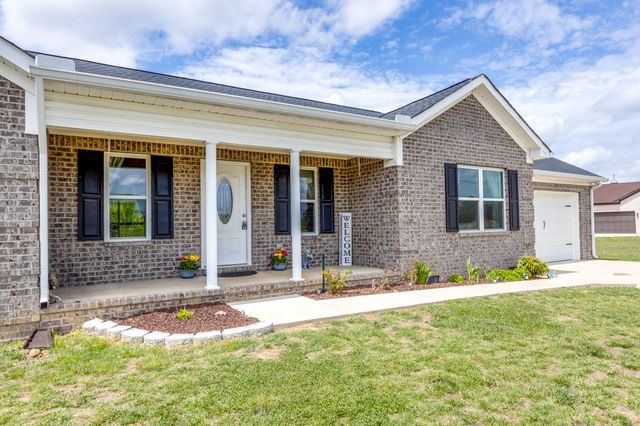 106 Blaine Ln, Summertown, TN 38483